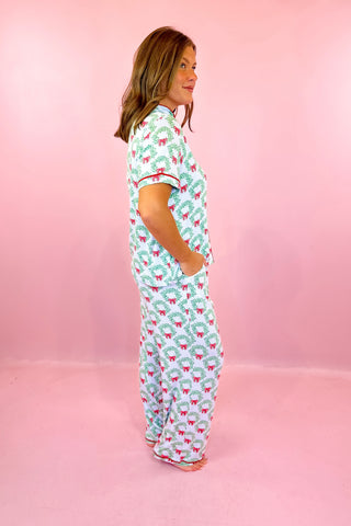 Mary Square: Charlotte Wreath & Ribbon Pajama Set