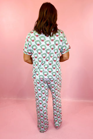 Mary Square: Charlotte Wreath & Ribbon Pajama Set