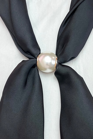 Accented Pearl Long Scarf Necklace Black