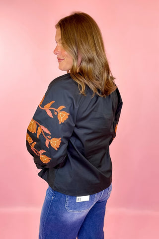 Leave A Note Embroidered Top - Black