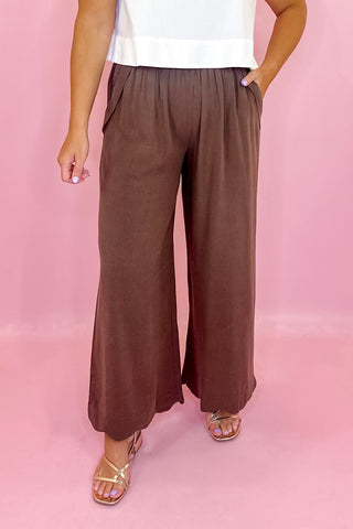 Feel The Breeze Scallop Linen Pant Espresso
