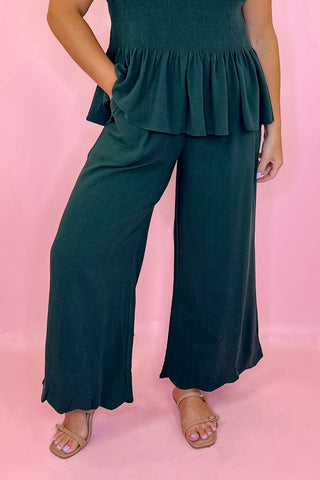 Feel The Breeze Scallop Linen Pant Palm Green