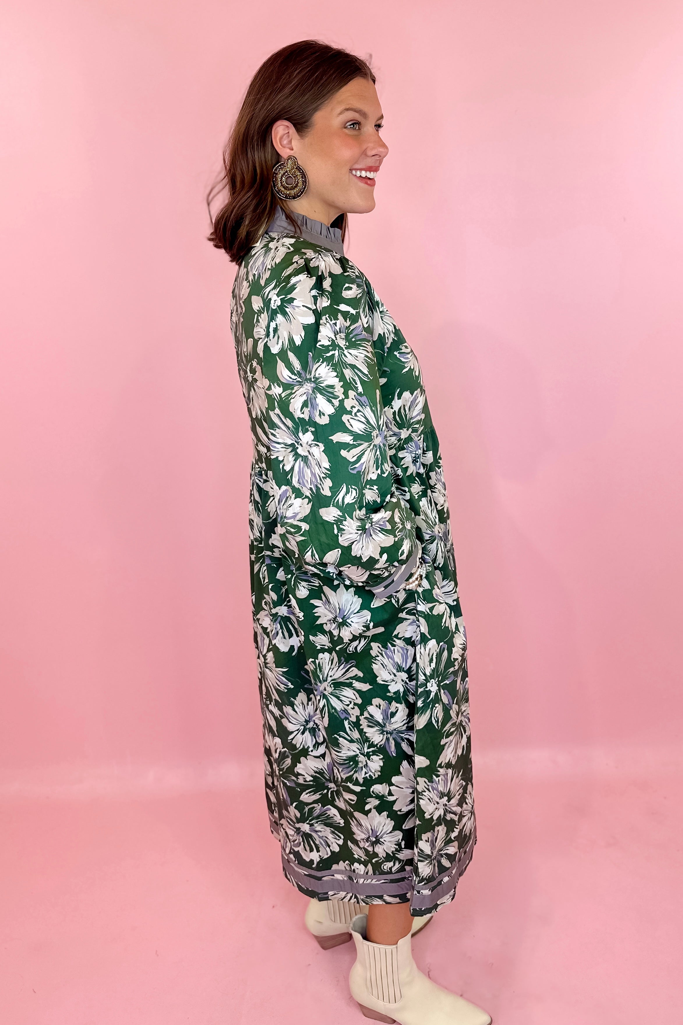 Finding Your Way Floral Midi Dress - Green Small Finding Your Way Floral Midi Dress - Green Small
