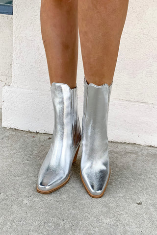 Cali Metallic Bootie in Silver